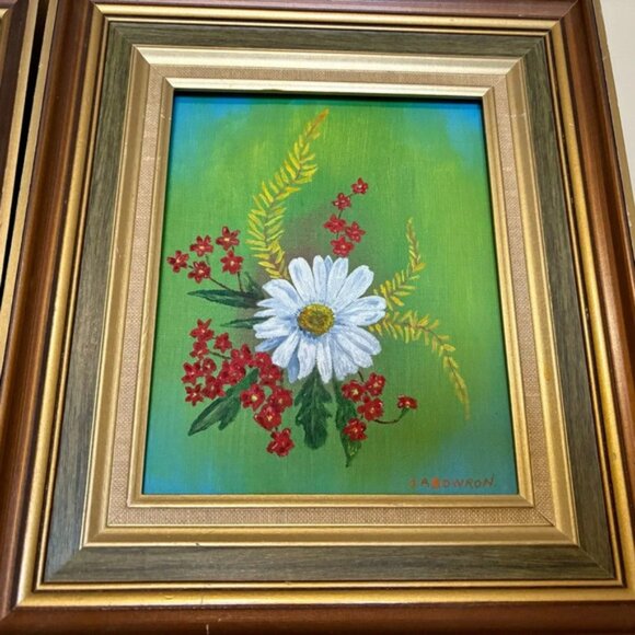 Vintage Original Floral Oil Paintings from 1977 Signed by Artist - Picture 3 of 5
